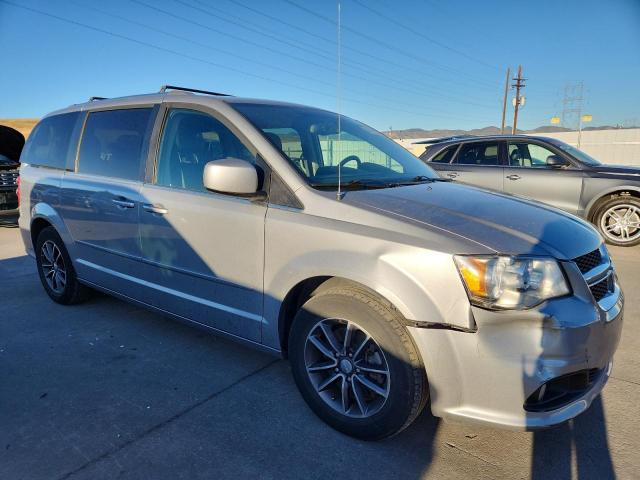 Photo 4 from auction – 2017 DODGE GRAND CARA with VIN 2C4RDGCGXHR761133