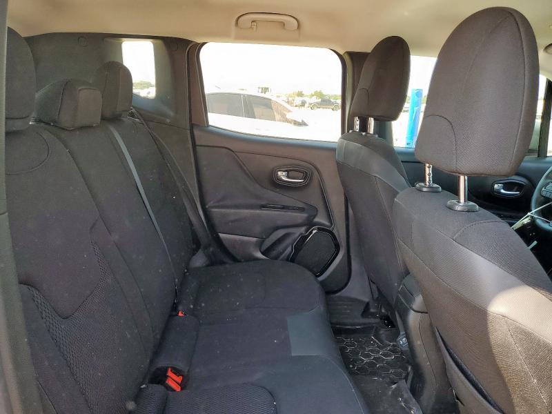 Photo 10 from auction – 2018 JEEP RENEGADE L with VIN ZACCJABB8JPJ07482