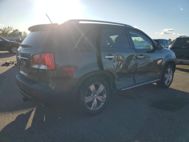 Photo 3 from auction – 2013 KIA SORENTO EX with VIN 5XYKUCA68DG321785