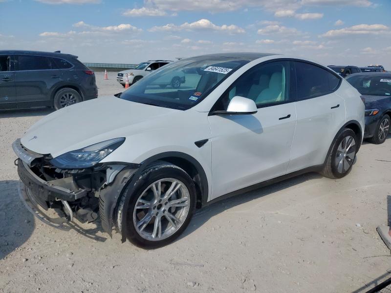 TESLA MODEL Y 2022 with VIN 7SAYGDEE3NF510655 - Photo from auction