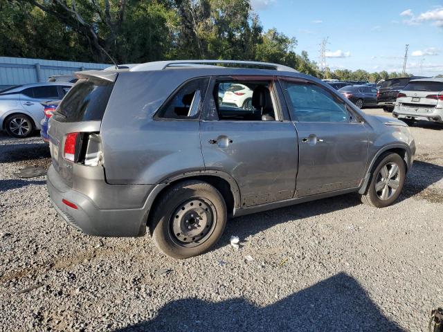 Photo 3 from auction – 2013 KIA SORENTO EX with VIN 5XYKU4A20DG324442