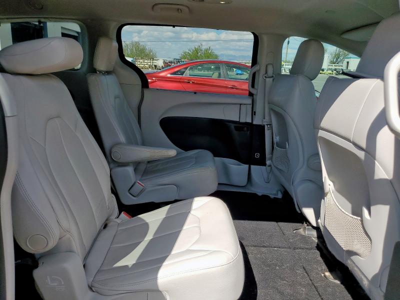 Photo 11 from auction – 2017 CHRYSLER PACIFICA T with VIN 2C4RC1BG6HR670023
