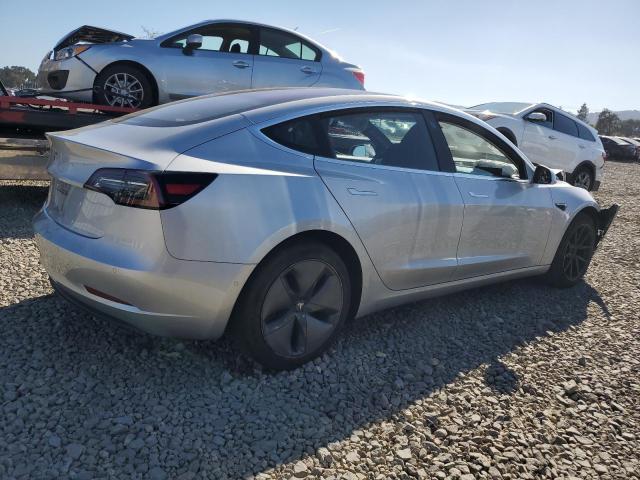 Photo 3 from auction – 2018 TESLA MODEL 3 with VIN 5YJ3E1EA1JF039494