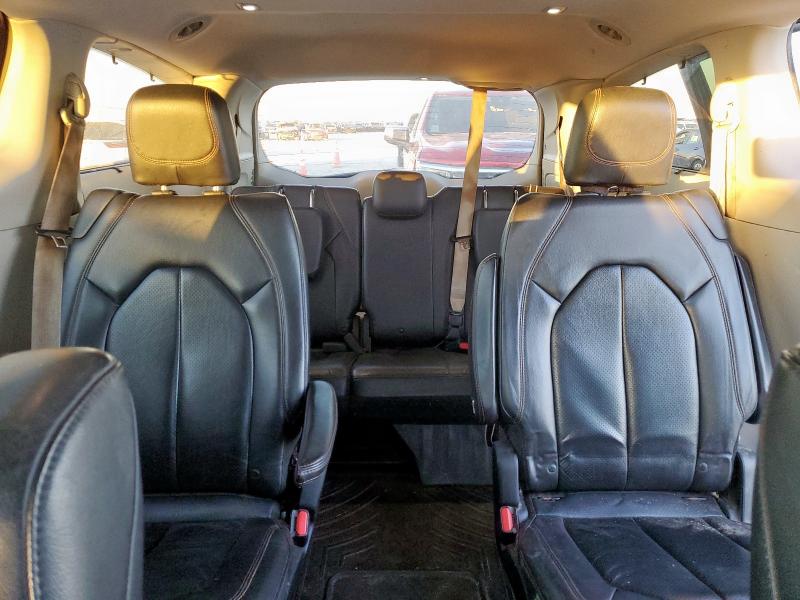 Photo 10 from auction – 2017 CHRYSLER PACIFICA T with VIN 2C4RC1EG1HR531381