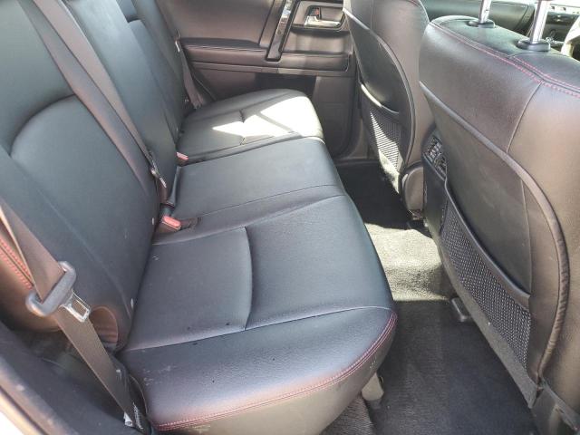 Photo 11 from auction – 2017 TOYOTA 4RUNNER SR with VIN JTEBU5JR2H5456034