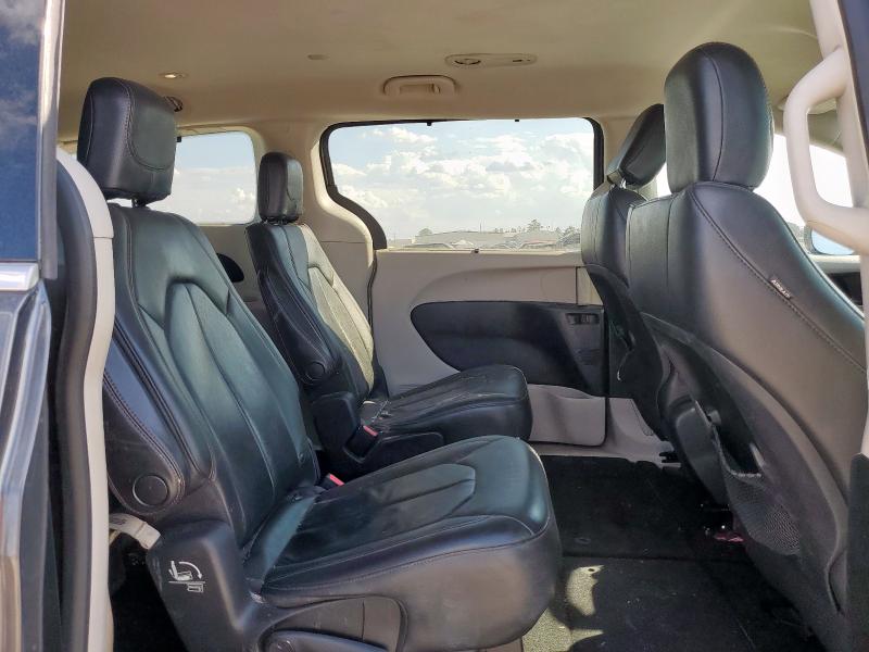 Photo 11 from auction – 2017 CHRYSLER PACIFICA TOURING L with VIN 2C4RC1BG5HR733760