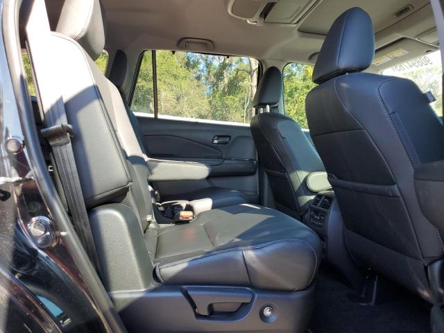 Photo 11 from auction – 2019 HONDA PILOT TOUR with VIN 5FNYF5H65KB010731
