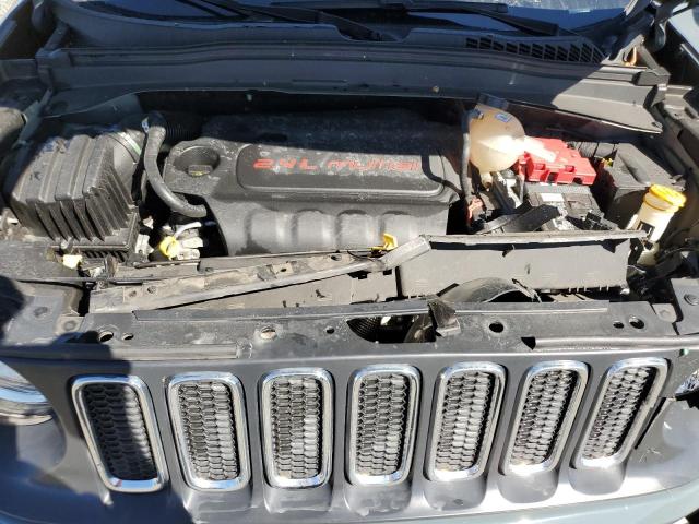 Photo 11 from auction – 2018 JEEP RENEGADE S with VIN ZACCJBAB4JPJ45718