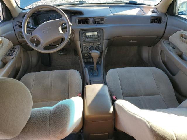 Photo 8 from auction – 2000 TOYOTA CAMRY CE with VIN 4T1BG22K3YU687621