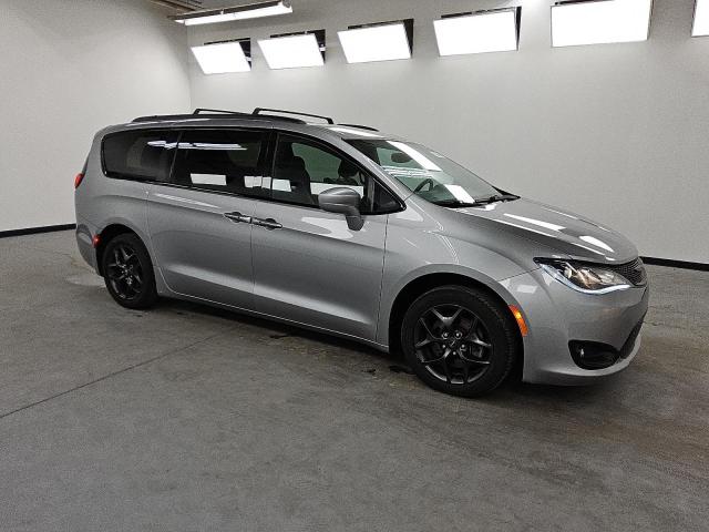 Photo 4 from auction – 2018 CHRYSLER PACIFICA T with VIN 2C4RC1EG9JR332696