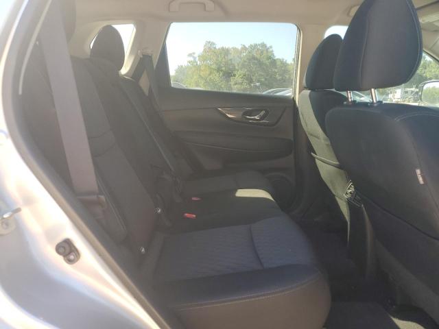 Photo 11 from auction – 2017 NISSAN ROGUE S with VIN KNMAT2MT6HP596407