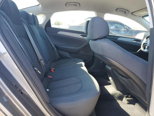 Photo 10 from auction – 2018 HYUNDAI SONATA SE with VIN 5NPE24AF8JH705997