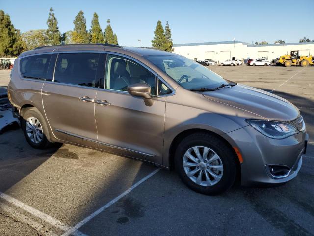 Photo 4 from auction – 2017 CHRYSLER PACIFICA T with VIN 2C4RC1BG0HR535023