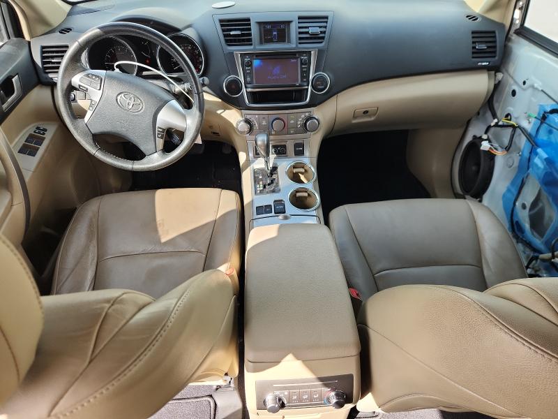 Photo 8 from auction – 2013 TOYOTA HIGHLANDER with VIN 5TDZK3EH7DS094463