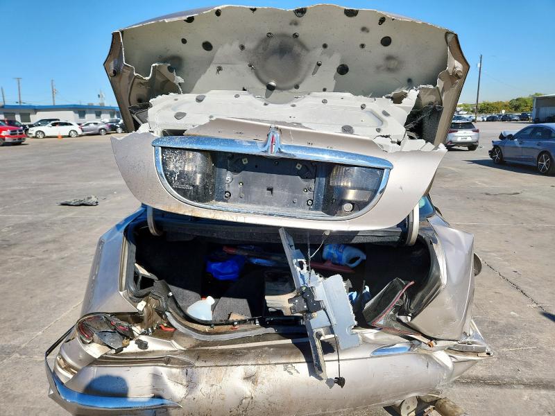Foto 6 de la subasta – 2000 LINCOLN CONTINENTA con VIN 1LNHM97V0YY826403