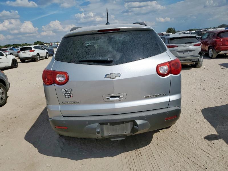 Photo 6 from auction – 2010 CHEVROLET TRAVERSE L with VIN 1GNLRFED9AS114464