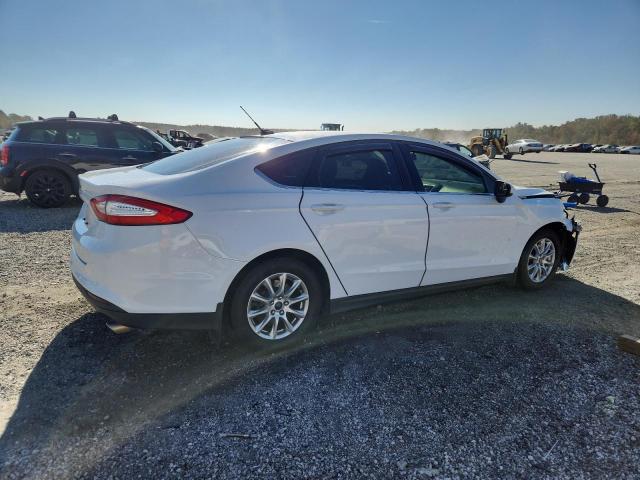 Photo 3 from auction – 2016 FORD FUSION S with VIN 3FA6P0G75GR402783