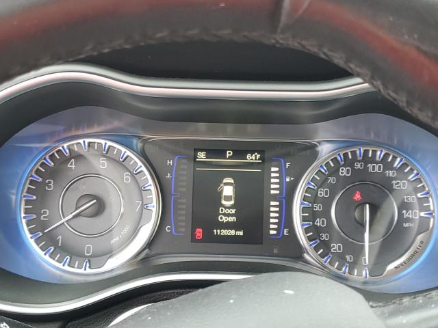 Photo 9 from auction – 2015 CHRYSLER 200 LIMITED with VIN 1C3CCCAB1FN675054