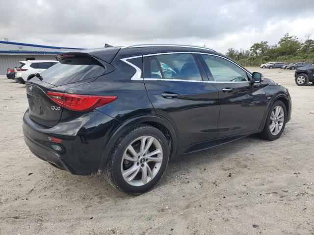 Photo 3 from auction – 2017 INFINITI QX30 BASE with VIN SJKCH5CP3HA024422