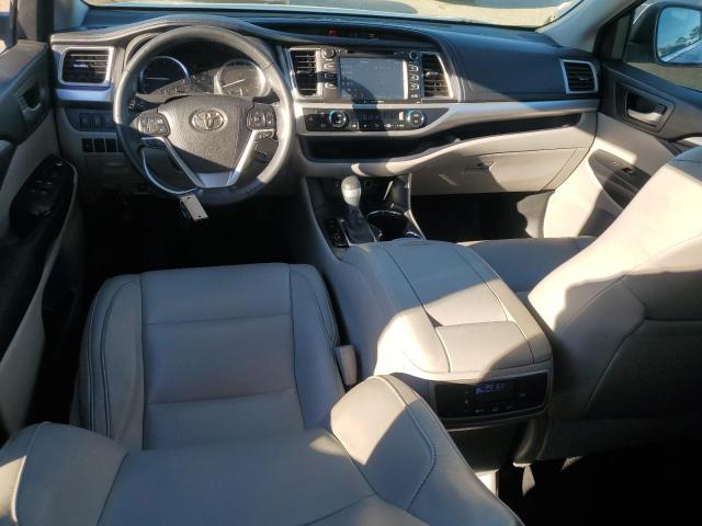 Photo 8 from auction – 2017 TOYOTA HIGHLANDER with VIN 5TDJZRFHXHS427318