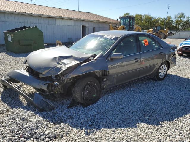 TOYOTA CAMRY LE 2005 with VIN 4T1BE32K55U942616 - Photo from auction