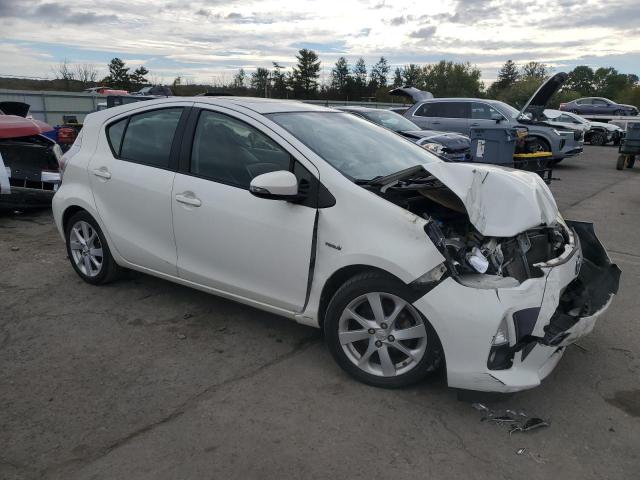 Photo 4 from auction – 2013 TOYOTA PRIUS C with VIN JTDKDTB39D1034329
