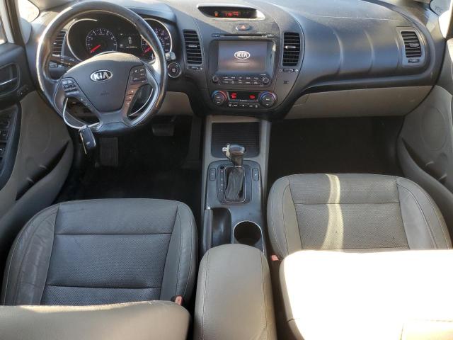 Photo 8 from auction – 2016 KIA FORTE EX with VIN KNAFZ4A80G5463567