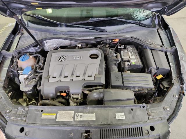 Photo 11 from auction – 2014 VOLKSWAGEN PASSAT SE with VIN 1VWBN7A38EC001525