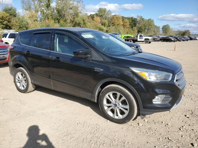 Photo 4 from auction – 2017 FORD ESCAPE SE with VIN 1FMCU9G90HUB78081