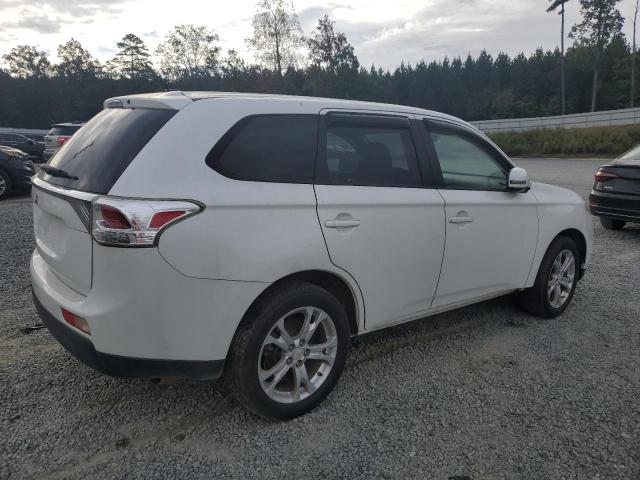 Photo 3 from auction – 2014 MITSUBISHI OUTLANDER with VIN JA4AZ3A36EZ017743