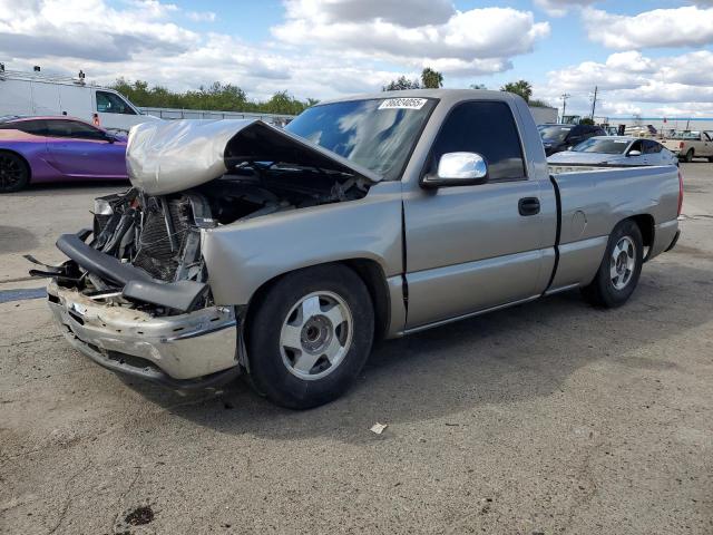 CHEVROLET SILVERADO 2000 with VIN 1GCEC14V5YZ302142 - Photo from auction