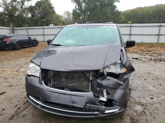 Photo 5 from auction – 2016 CHRYSLER TOWN & COU with VIN 2C4RC1BG0GR135414