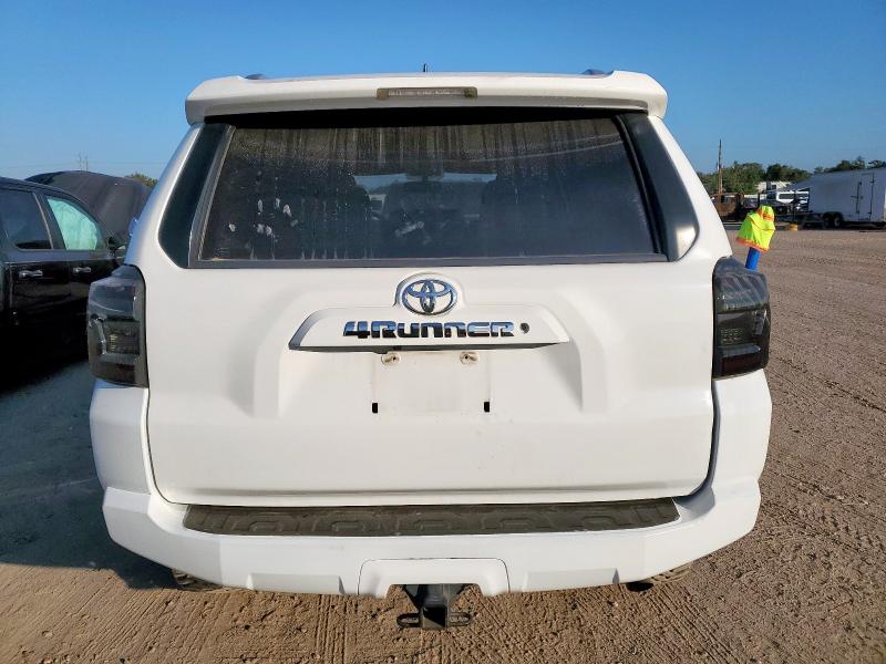 Photo 6 from auction – 2016 TOYOTA 4RUNNER SR5 with VIN JTEZU5JR3G5124360