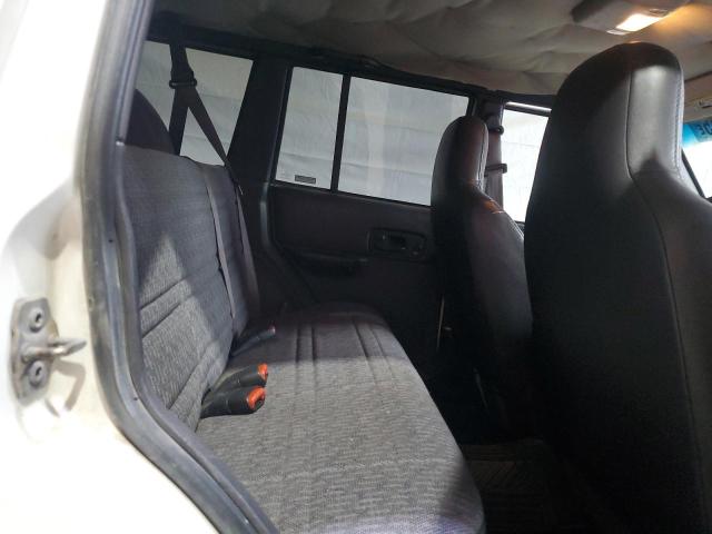 Photo 11 from auction – 2000 JEEP CHEROKEE S with VIN 1J4FF48S2YL179944
