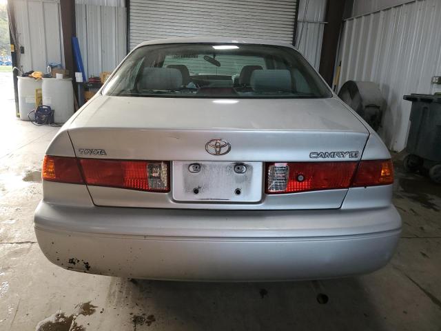 Photo 6 from auction – 2001 TOYOTA CAMRY CE with VIN 4T1BG22K31U868014