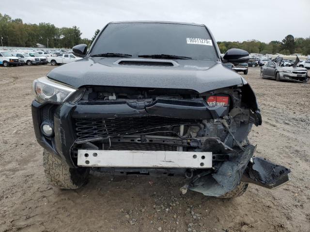 Photo 5 from auction – 2019 TOYOTA 4RUNNER SR with VIN JTEBU5JRXK5615857