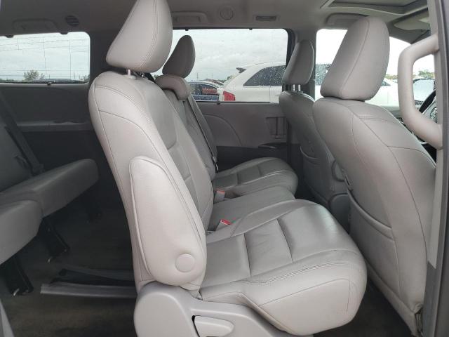 Photo 11 from auction – 2015 TOYOTA SIENNA XLE with VIN 5TDYK3DC6FS564678