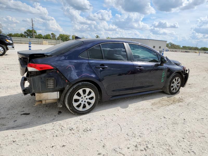 Photo 3 from auction – 2022 TOYOTA COROLLA LE with VIN 5YFEPMAE2NP335762