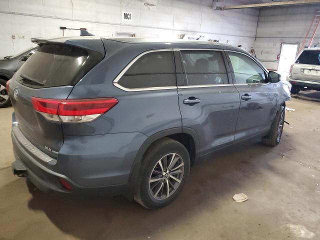 Photo 3 from auction – 2019 TOYOTA HIGHLANDER with VIN 5TDJZRFH1KS701478