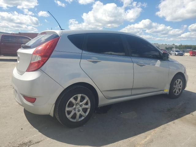 Photo 3 from auction – 2013 HYUNDAI ACCENT GLS with VIN KMHCT5AEXDU093387