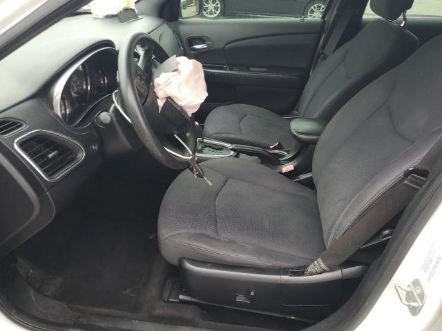 Photo 7 from auction – 2014 CHRYSLER 200 LX with VIN 1C3CCBAG5EN164239