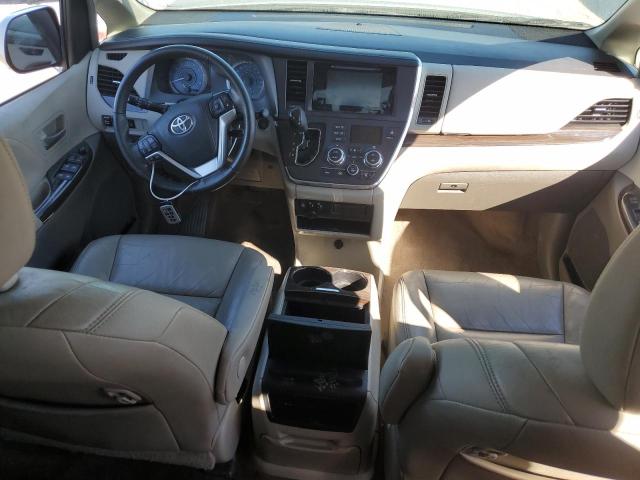 Photo 8 from auction – 2017 TOYOTA SIENNA XLE with VIN 5TDYZ3DC8HS831687