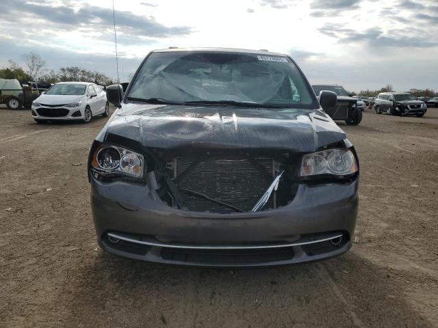 Photo 5 from auction – 2015 CHRYSLER TOWN & COU with VIN 2C4RC1BG0FR708374