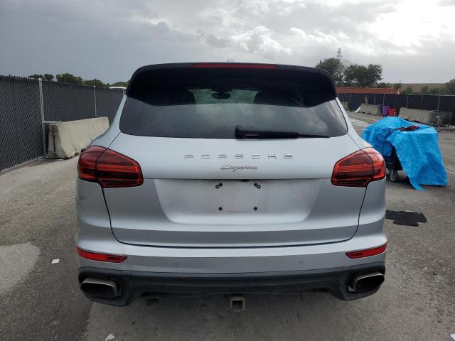 Photo 6 from auction – 2016 PORSCHE CAYENNE with VIN WP1AA2A28GKA37906