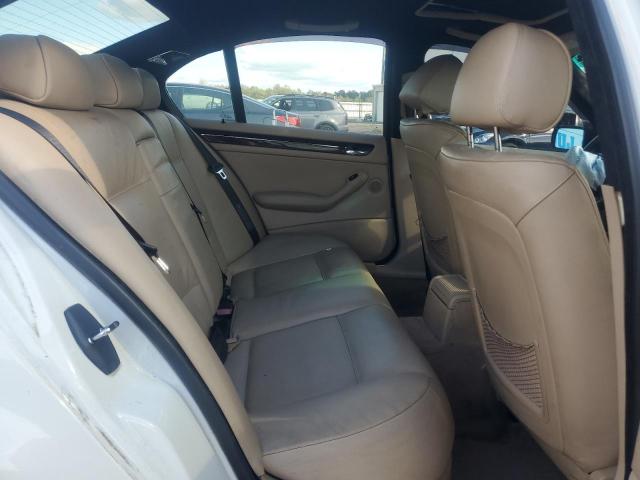 Photo 10 from auction – 2004 BMW 325 I with VIN WBAEV334X4KW15654