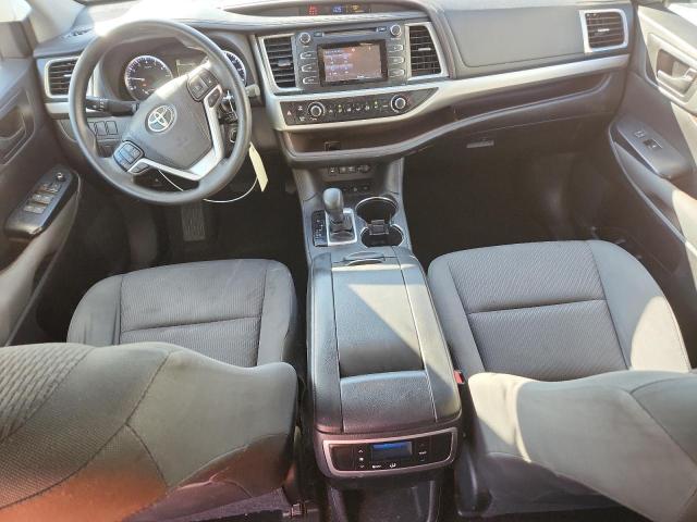 Photo 8 from auction – 2017 TOYOTA HIGHLANDER with VIN 5TDBZRFH9HS445488