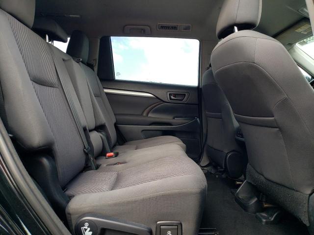 Photo 11 from auction – 2018 TOYOTA HIGHLANDER with VIN 5TDZZRFH2JS243452