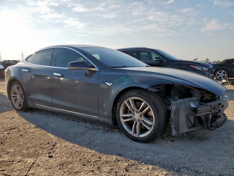 Photo 4 from auction – 2015 TESLA MODEL S with VIN 5YJSA1E24FF114924