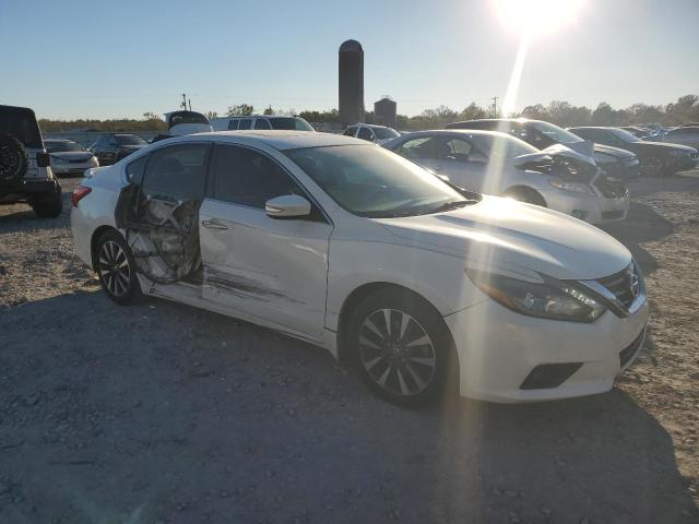Photo 4 from auction – 2016 NISSAN ALTIMA with VIN 1N4AL3AP7GC243652