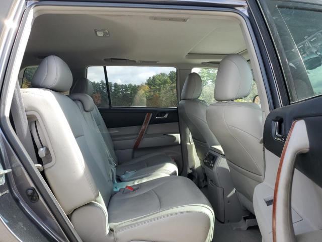 Photo 11 from auction – 2010 TOYOTA HIGHLANDER with VIN 5TDDK3EH4AS022500